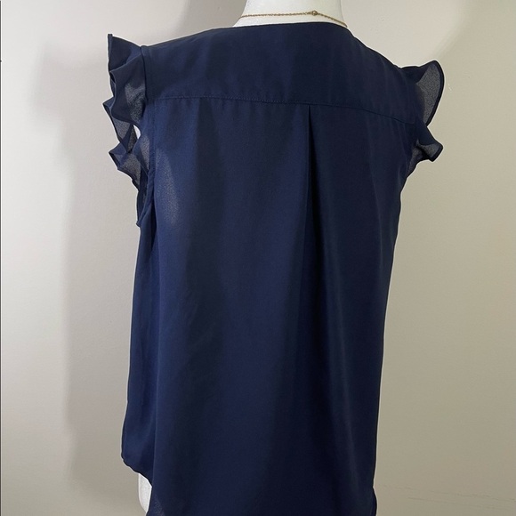 Forever 21 sz med navy top-blouse buttons shoulder accent - Picture 8 of 10
